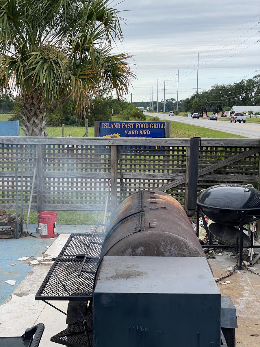 Island Bbq And Seafood Grill